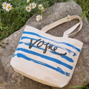 VOGUE - CANVAS BEACH BAG - 20 X 12.5 X 5.5 INCHES - NEW